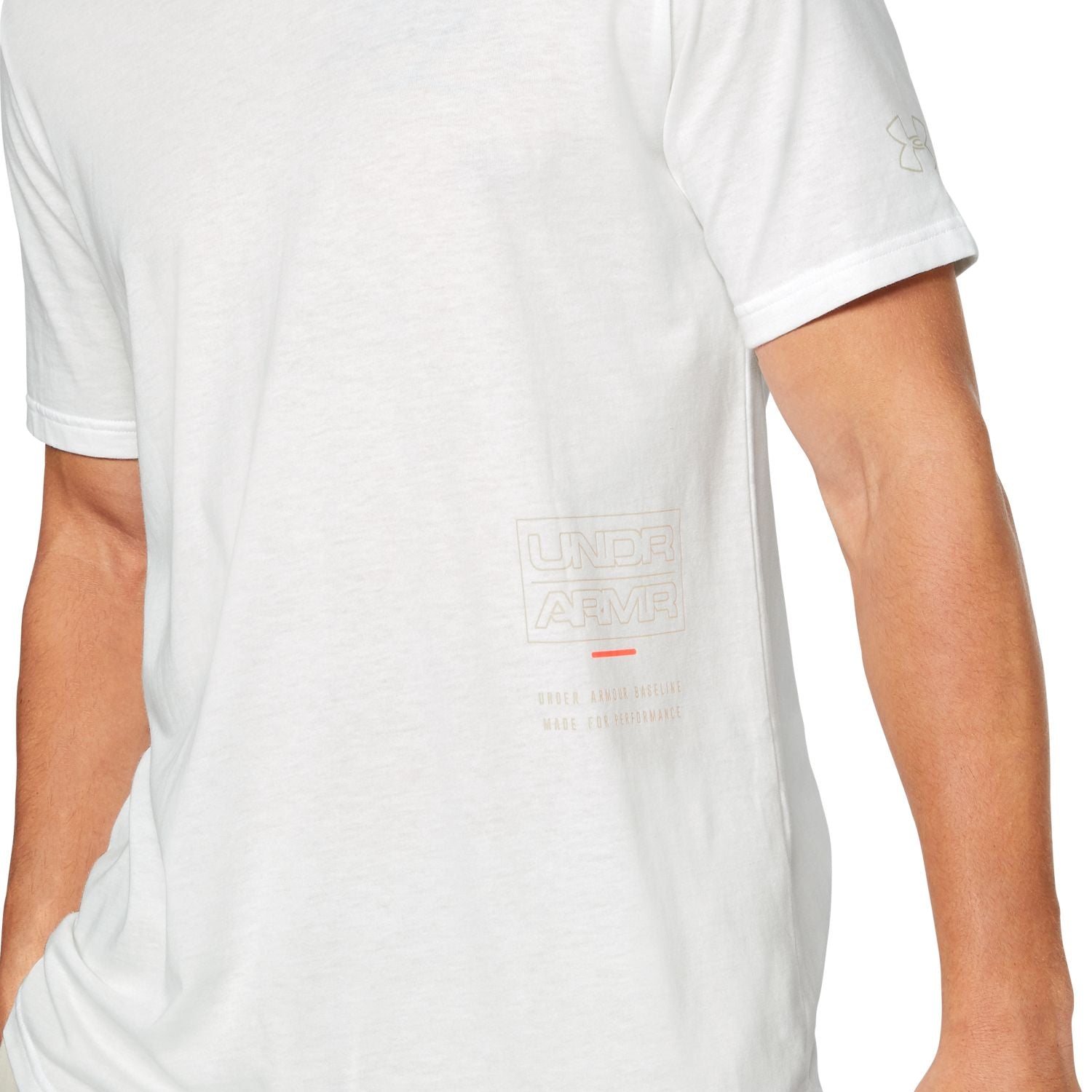 Polera Manga Corta UA Baseline Beyond The Arc para Hombre