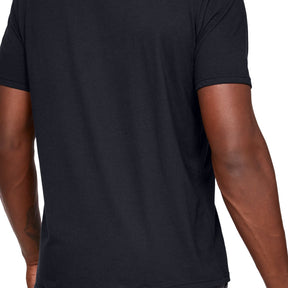 Polera manga corta con gráfico de la marca UA en el hombro para hombre