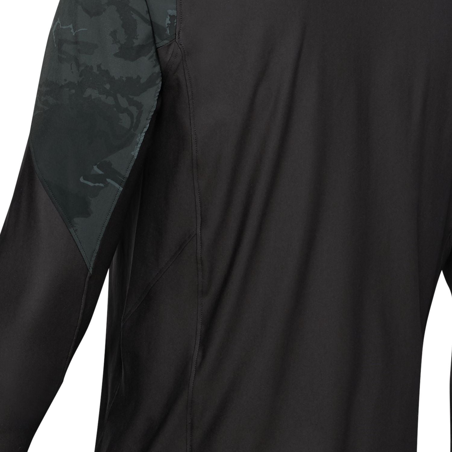 Polerón UA Qualifier Camo ½ Zip para Hombre