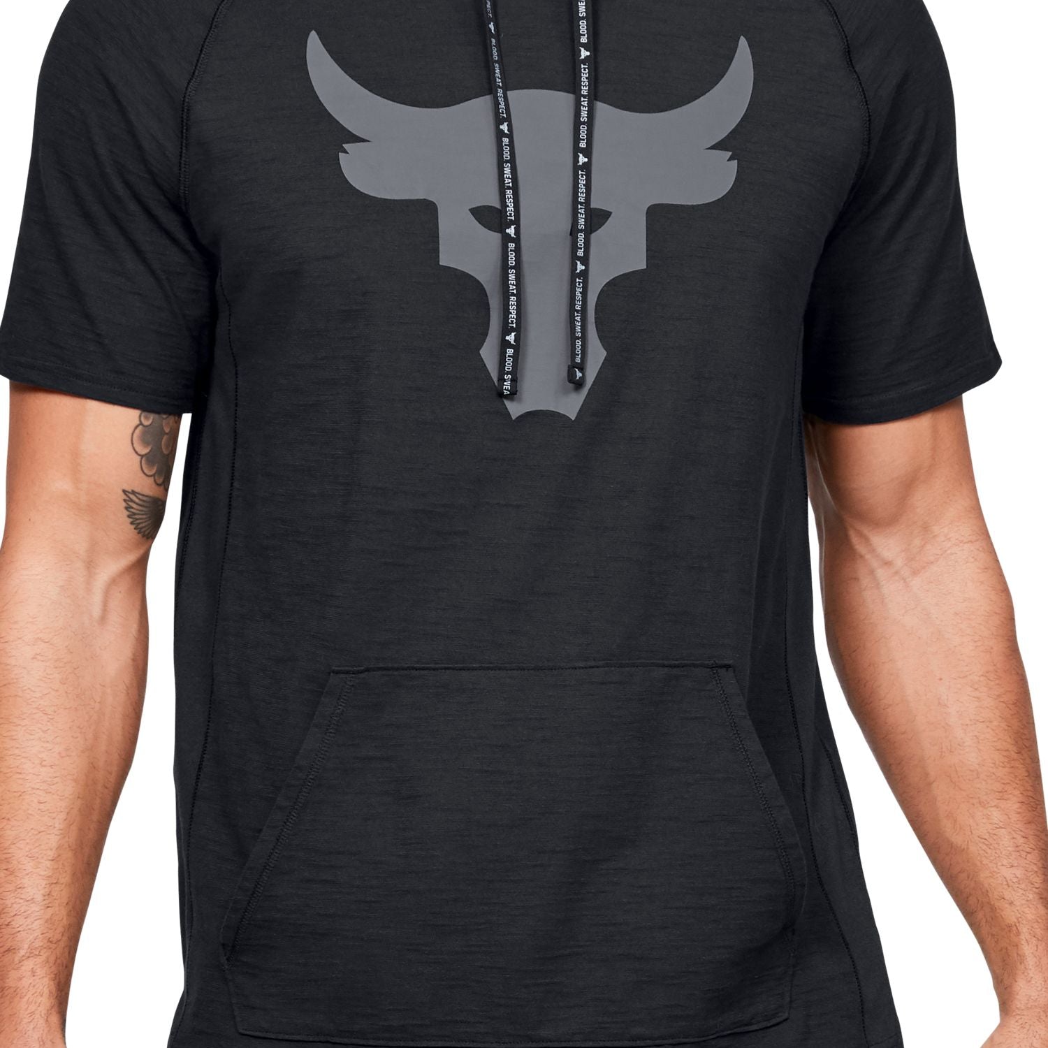 Polerón con Gorro Manga Corta Project Rock Charged Cotton® para Hombre