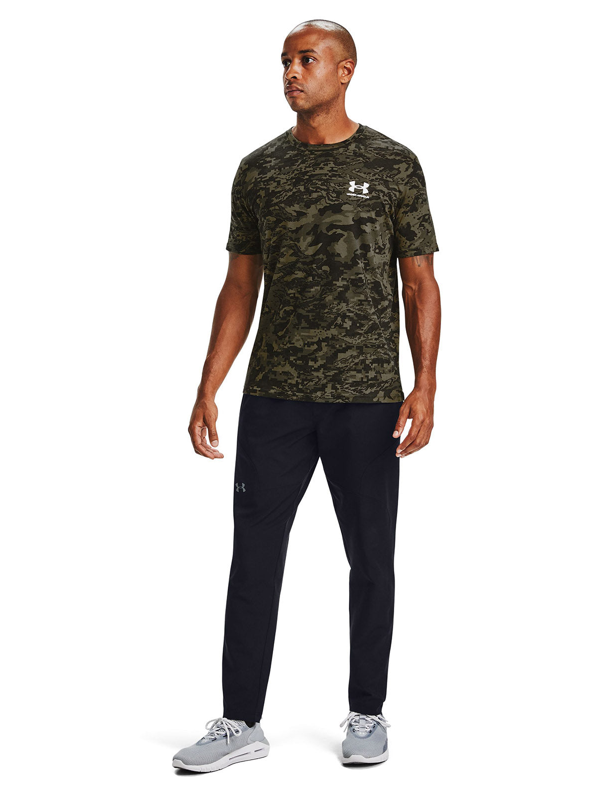 Polera Manga Corta All-Over Logo para Hombre Under Armour