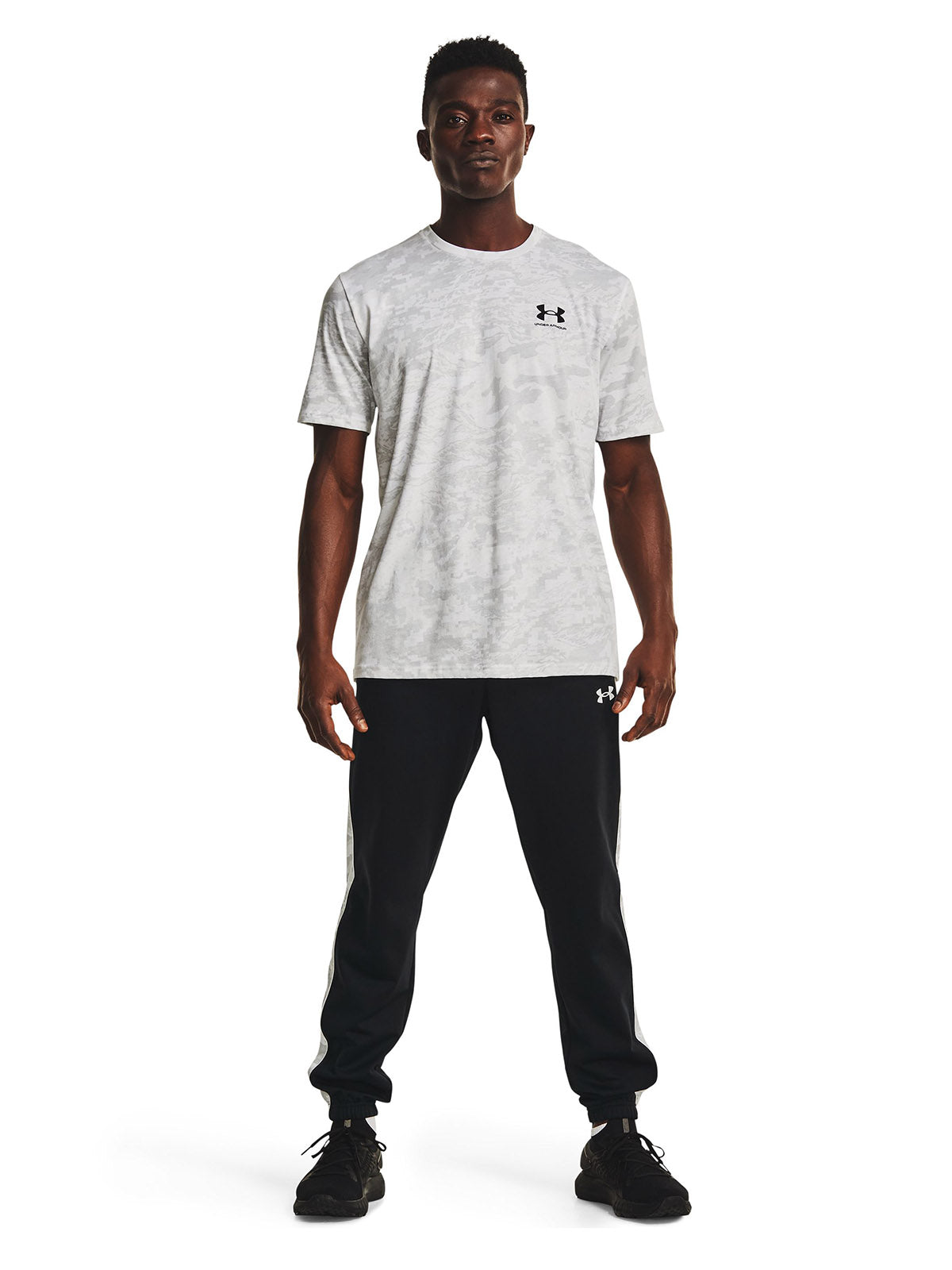 Polera Manga Corta All-Over Logo para Hombre Under Armour