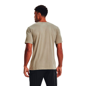 Polera UA Stacked Logo Fill T para hombre