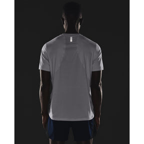 Polera UA Iso-Chill Run para hombre