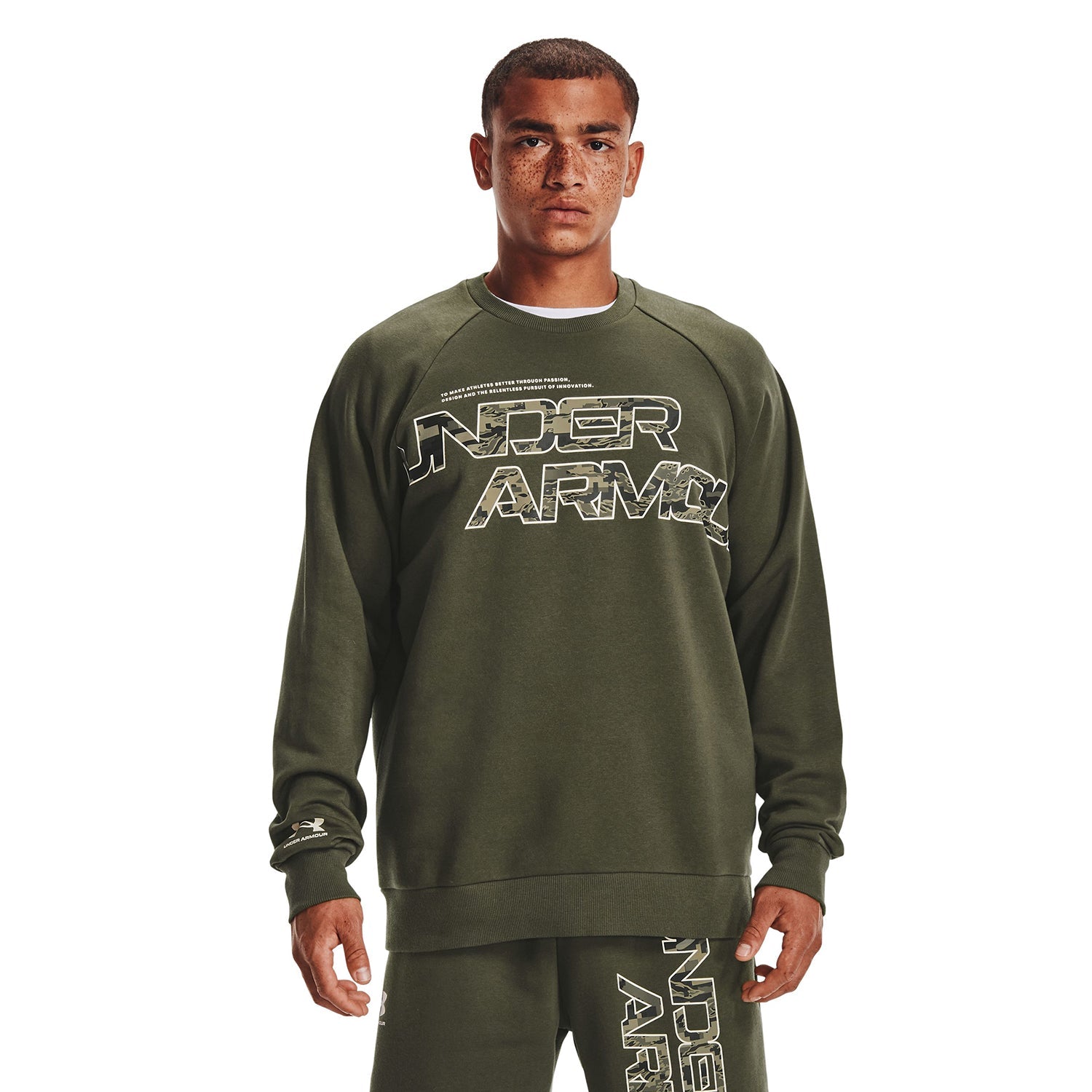Polera manga larga UA Rival Fleece Camo Script para hombre