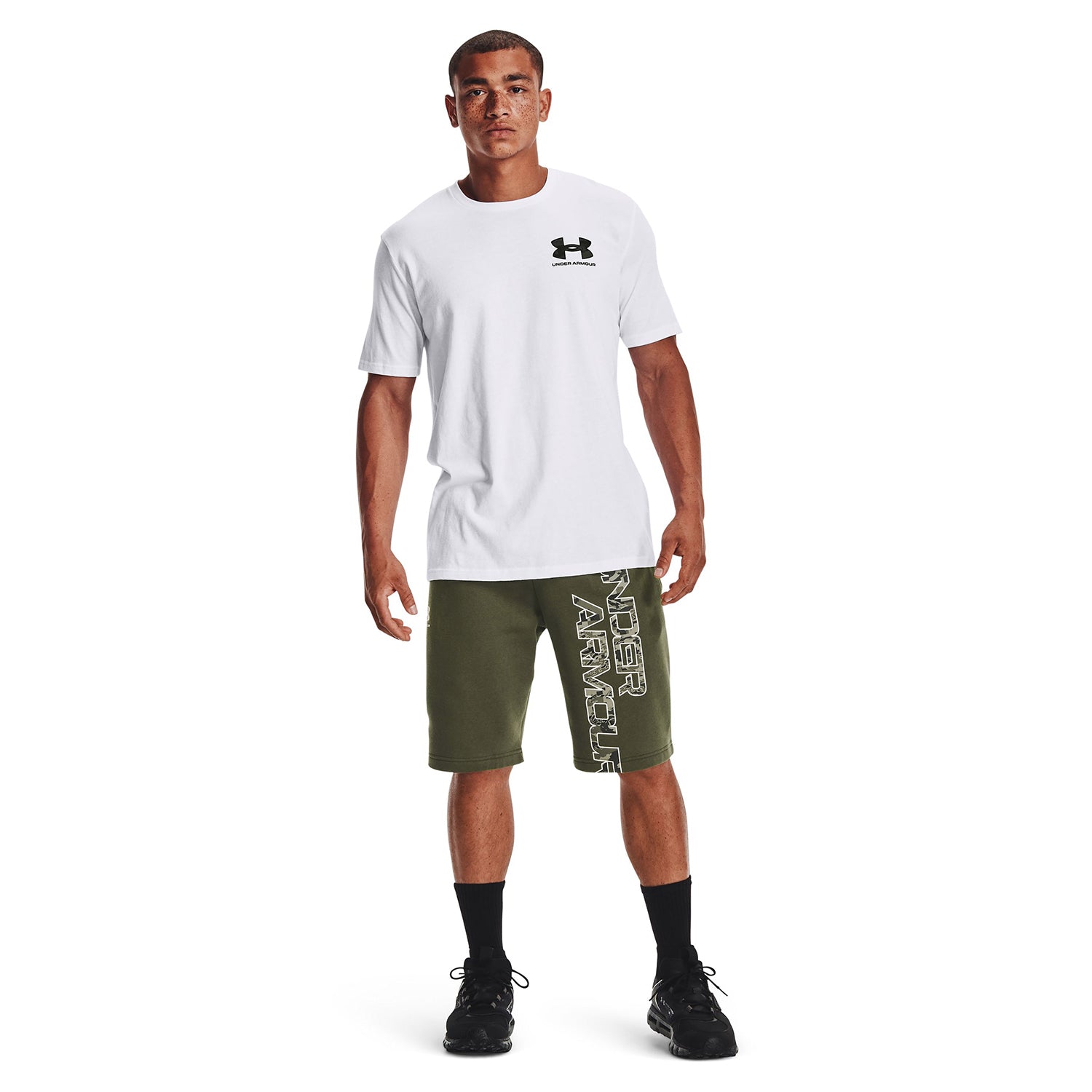 Polera manga corta UA ABC Camo Fill Wordmark para hombre