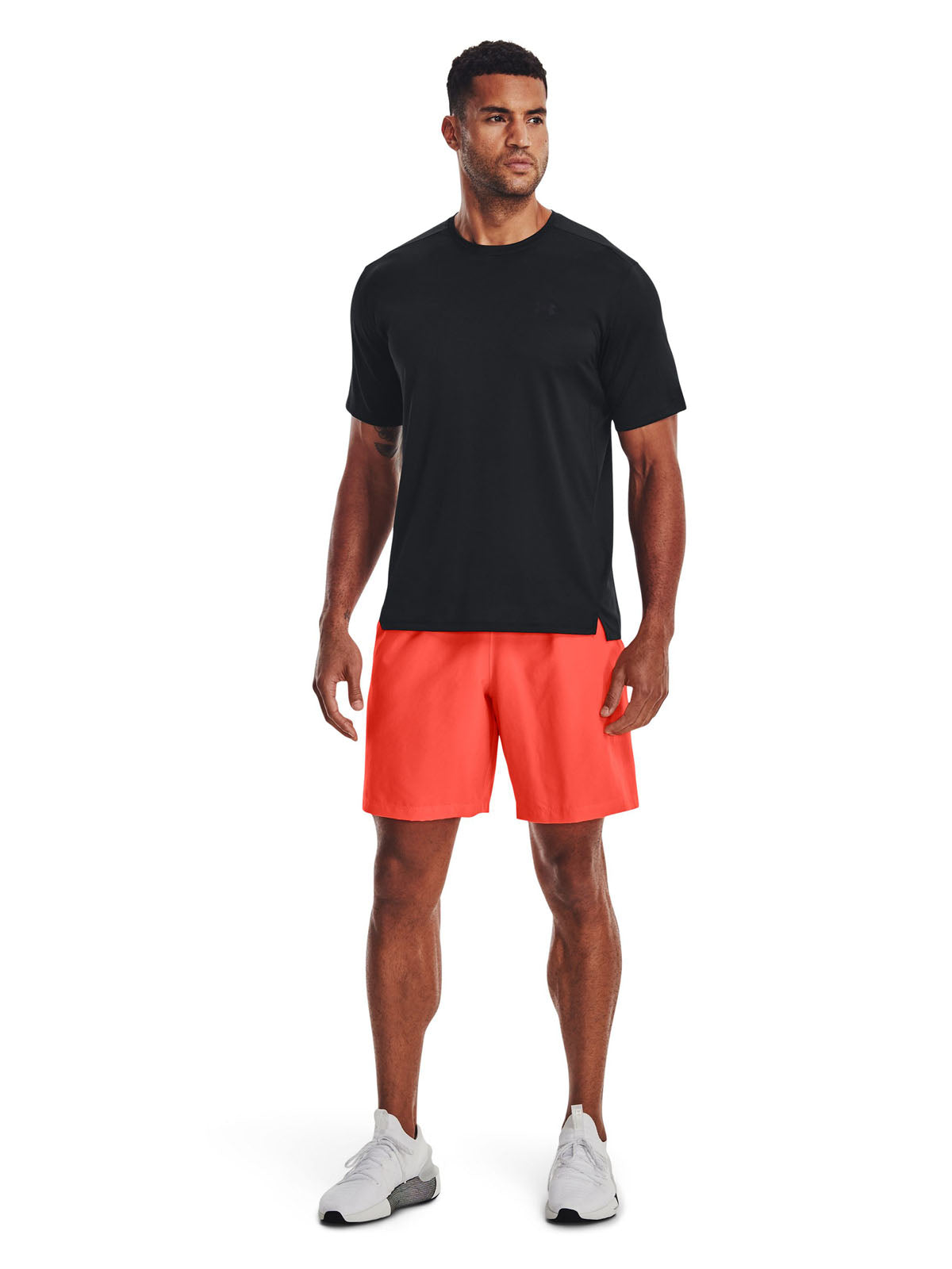 Shorts UA Woven para hombre