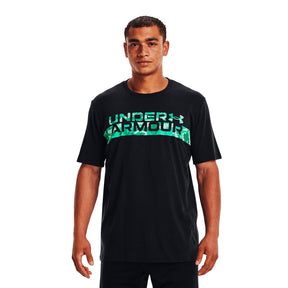 Polera UA Camo Chest Stripe para hombre