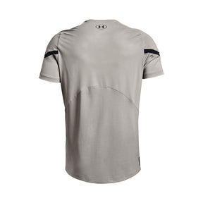 Polera UA RUSH™ Emboss para hombre