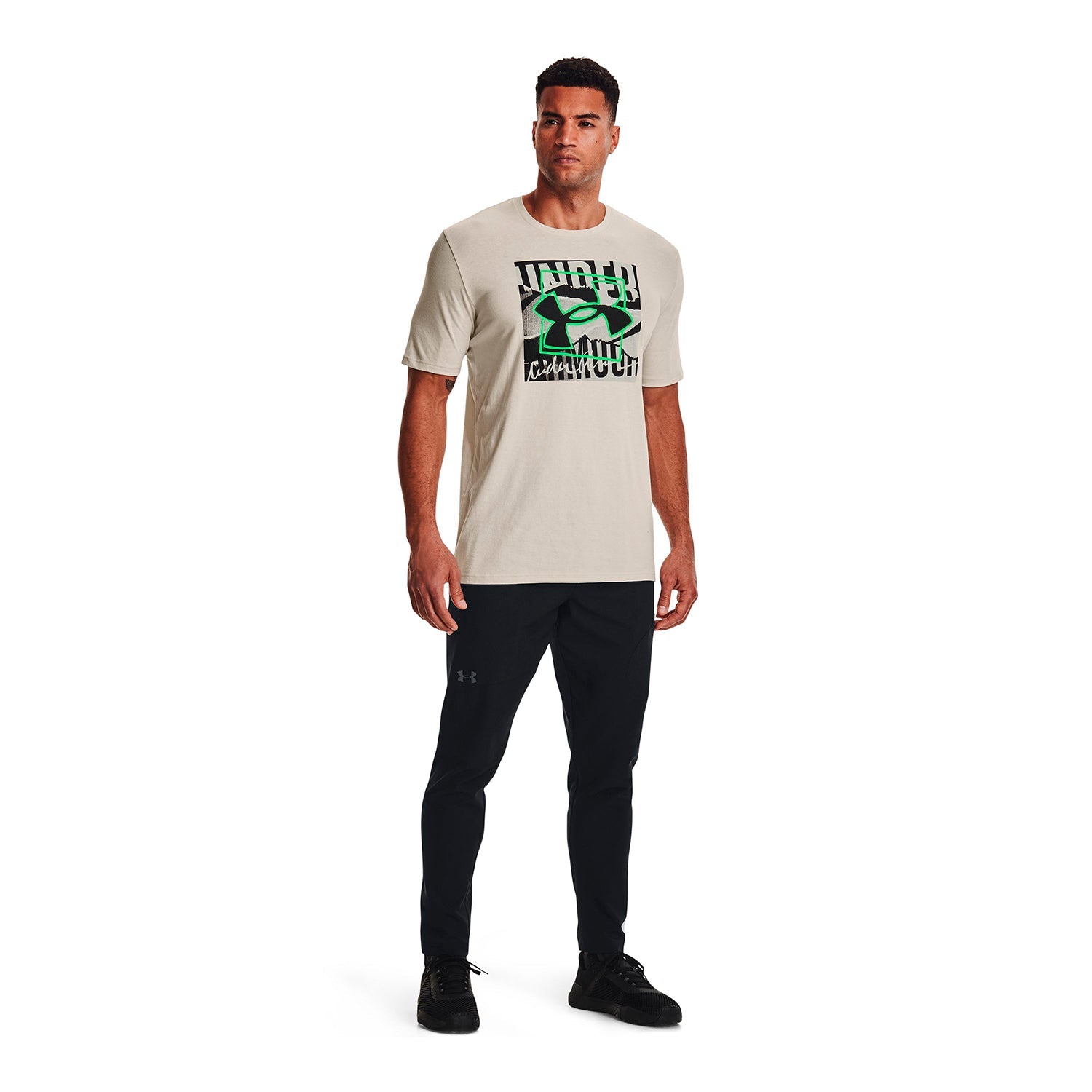 Polera UA Layered Logo para hombre